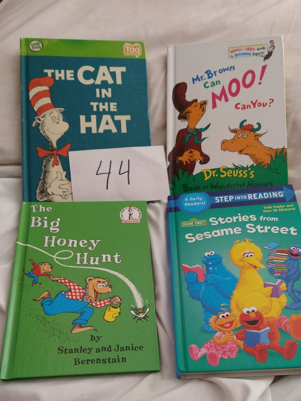 Dr. Seuss & Classic Kids Book Set - Green, Blue, White
